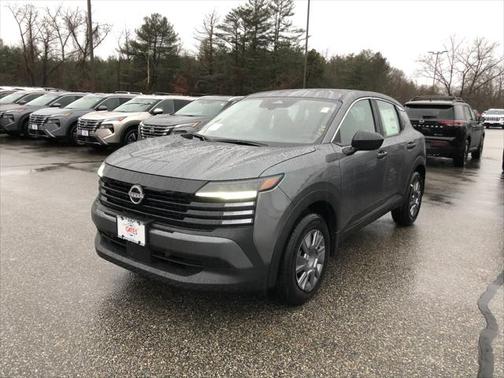 2025 Nissan Kicks S