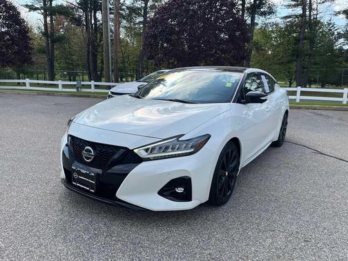 Pearl White Tricoat 2021 Nissan Maxima 3.5 SR