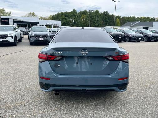 Atlantic Gray Metallic/Super Black 2024 Nissan Sentra SR