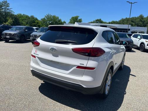 Winter White 2021 Hyundai TUCSON SE