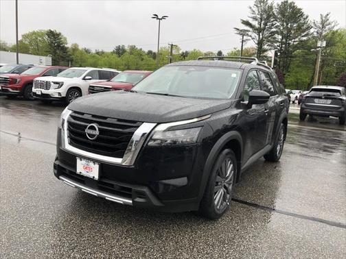 2025 Nissan Pathfinder SL 4WD