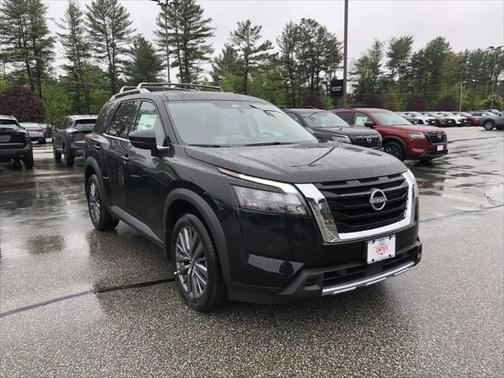 2025 Nissan Pathfinder SL 4WD