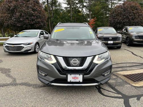 Gun Metallic 2017 Nissan Rogue SV