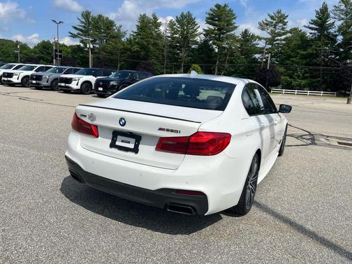 Alpine White 2019 BMW M550 i Xdrive
