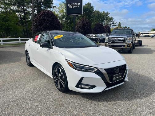 Aspen White Tricoat/Super Black 2022 Nissan Sentra SR