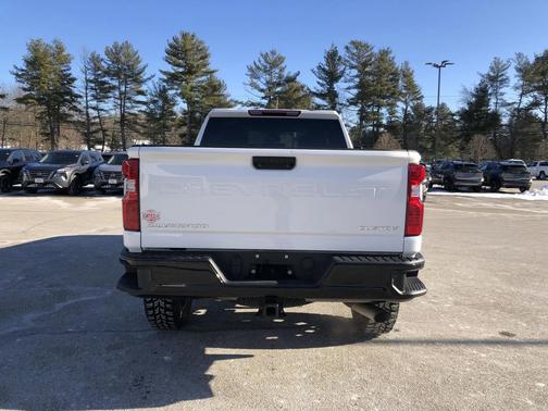 2024 Chevrolet Silverado 2500 Custom