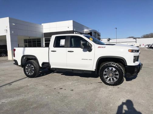 2024 Chevrolet Silverado 2500 Custom