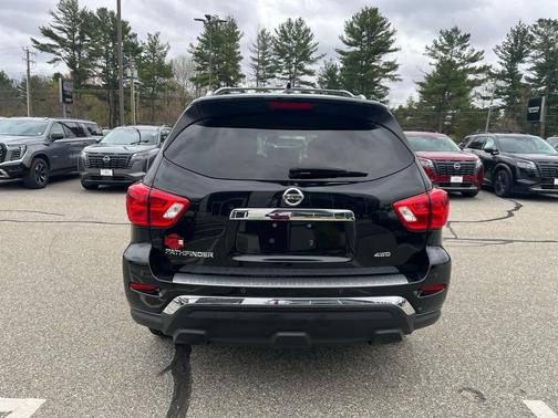 Magnetic Black Pearl 2020 Nissan Pathfinder S 4WD