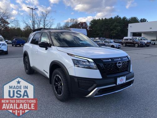 2025 Nissan Pathfinder Rock Creek 4WD