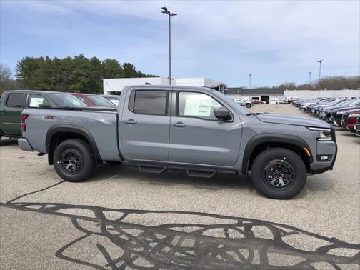 2025 Nissan Frontier PRO-4X