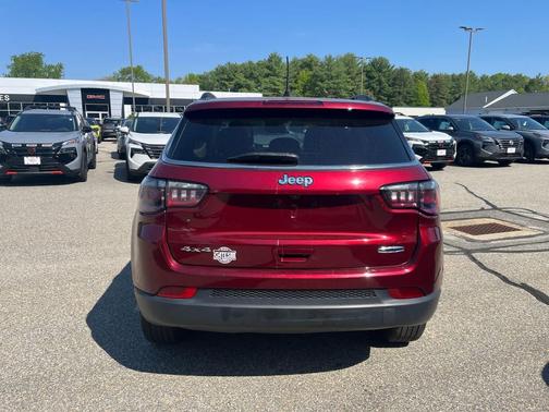 Velvet Red Pearlcoat 2022 Jeep Compass Latitude