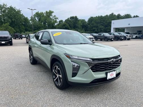 Cacti Green 2024 Chevrolet Trax FWD 1RS