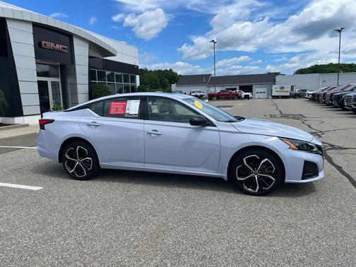Gray Sky Pearl 2024 Nissan Altima SR Intelligent AWD
