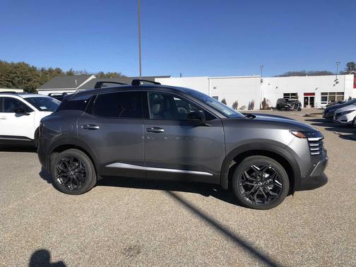 Gun Metallic 2026 Nissan Kicks SR