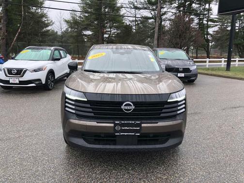 Canyon Bronze Metallic 2025 Nissan Kicks S