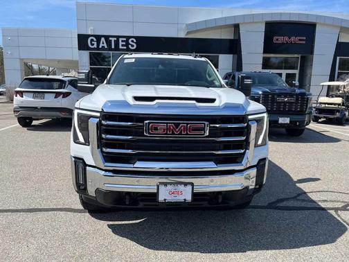 Summit White 2026 GMC Sierra 2500 SLE