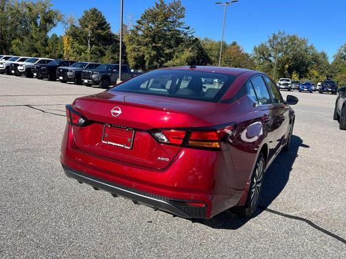Scarlet Ember Tintcoat 2026 Nissan Altima SV AWD