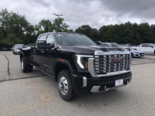 2025 GMC Sierra 3500 Denali