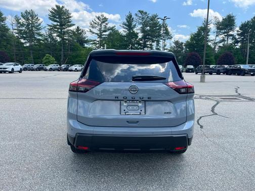 Boulder Gray Pearl 2026 Nissan Rogue Dark Armor