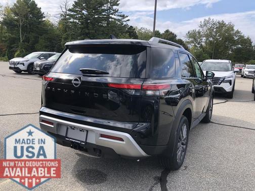 2025 Nissan Pathfinder SL 4WD
