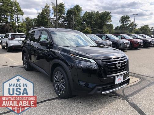 2025 Nissan Pathfinder SL 4WD