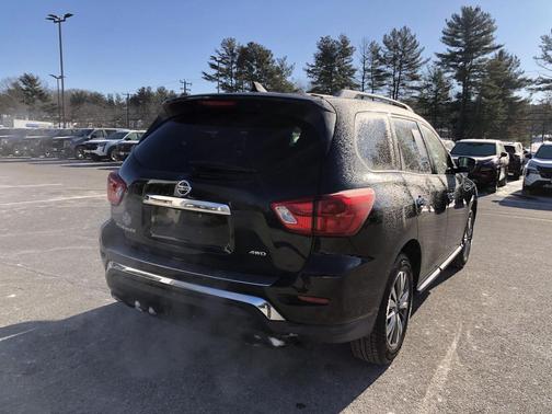 2020 Nissan Pathfinder S 4WD