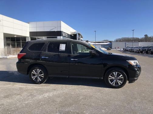 2020 Nissan Pathfinder S 4WD