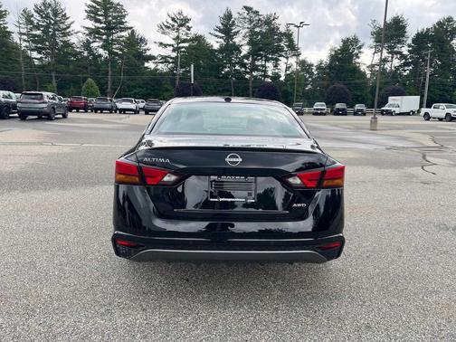 Super Black 2026 Nissan Altima SV AWD