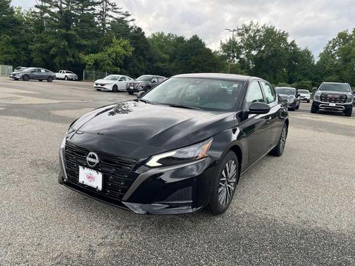 Super Black 2026 Nissan Altima SV AWD