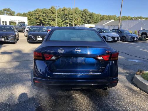 2023 Nissan Altima SR Intelligent AWD