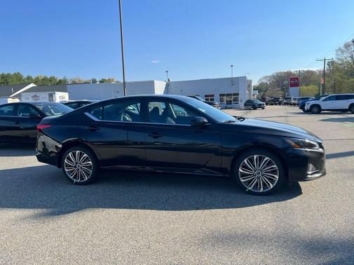Super Black 2026 Nissan Altima SV AWD