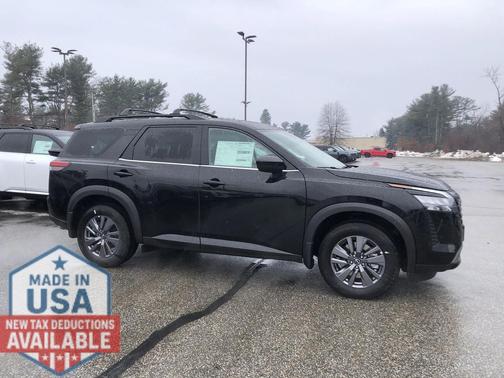 2026 Nissan Pathfinder SV