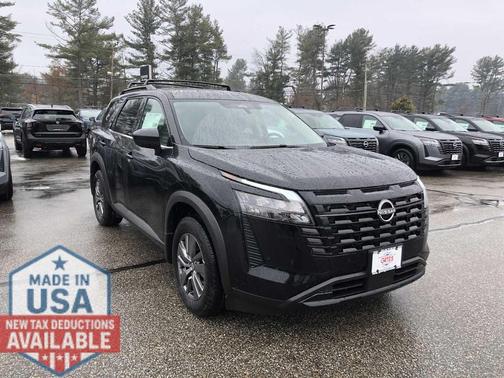 Super Black 2026 Nissan Pathfinder SV