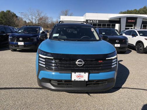 2026 Nissan Kicks SR