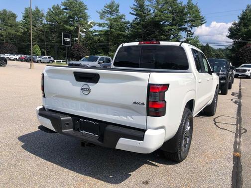 Glacier White 2026 Nissan Frontier SV