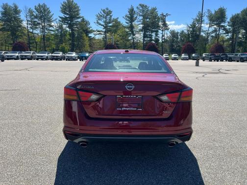 Scarlet Ember T 2026 Nissan Altima SV AWD