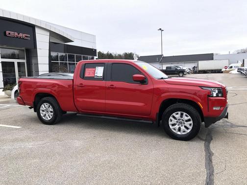 2023 Nissan Frontier SV