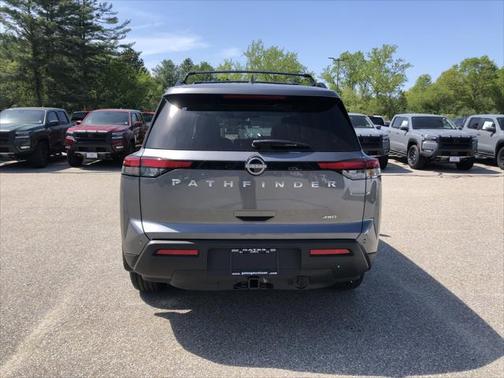 2025 Nissan Pathfinder SV 4WD
