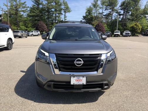 2025 Nissan Pathfinder SV 4WD