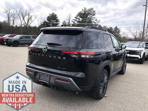Super Black 2026 Nissan Pathfinder SL