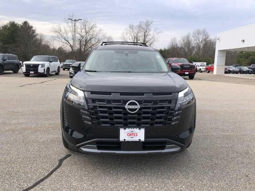 Super Black 2026 Nissan Pathfinder Platinum