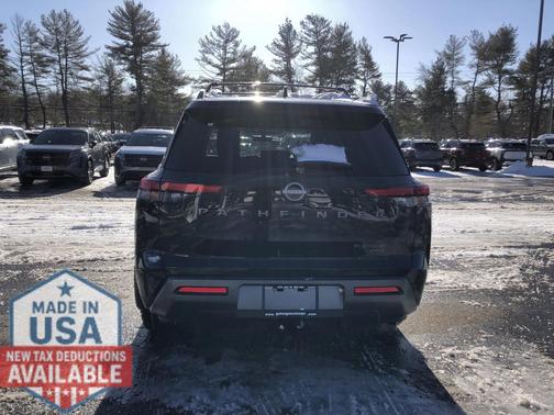 2026 Nissan Pathfinder Platinum