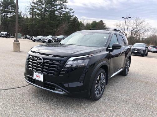 Super Black 2026 Nissan Pathfinder Platinum