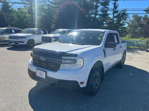 Oxford White 2024 Ford Maverick XLT