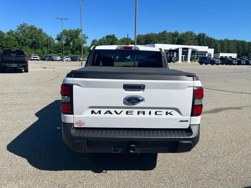 Oxford White 2024 Ford Maverick XLT