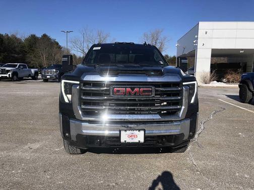 Onyx Black 2026 GMC Sierra 2500 SLE