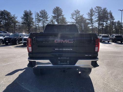 Onyx Black 2026 GMC Sierra 2500 SLE