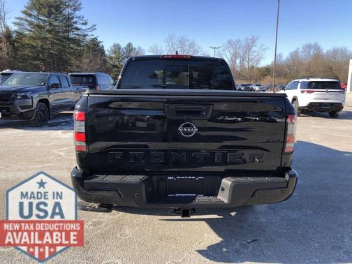Super Black 2026 Nissan Frontier SV