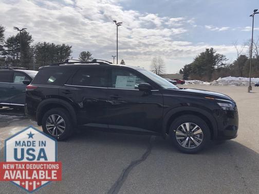 2026 Nissan Pathfinder SL