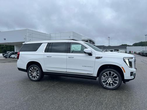 Summit White 2026 GMC Yukon XL Denali